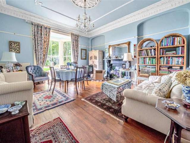 13 bed house for sale