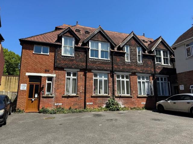 13 bedroom block of apartments for sale