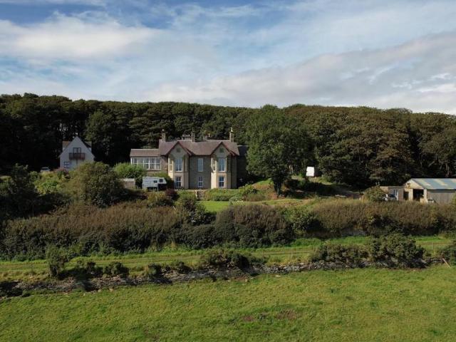 13 bedroom detached house for sale