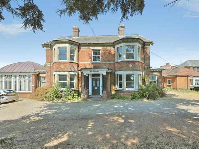 13 bedroom detached house for sale
