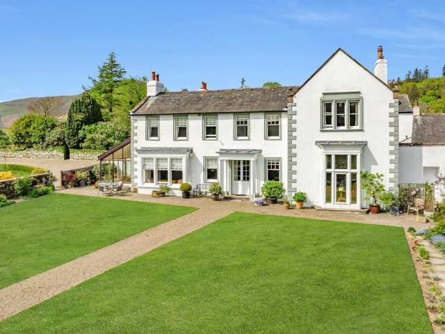 13 bedroom detached house for sale