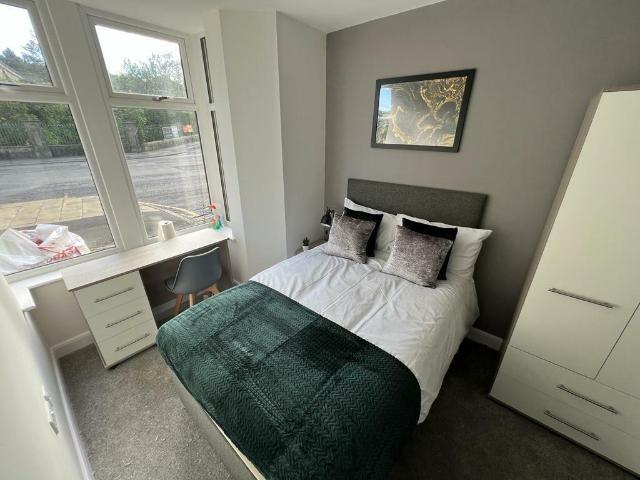 13 bedroom house of multiple occupation for sale