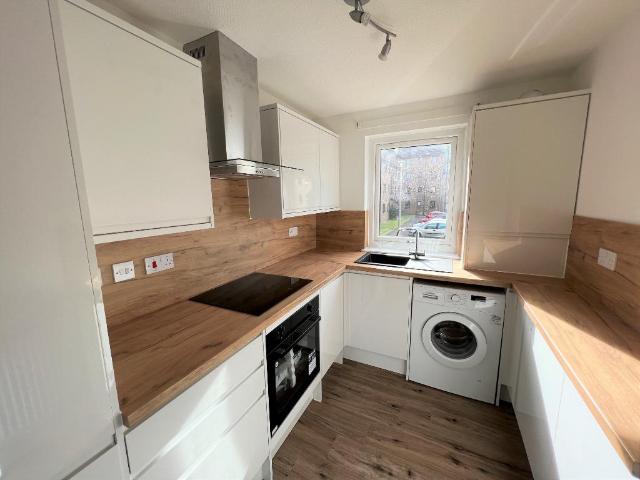 13 Boat Green, City of Edinburgh, EH3 5LN, United Kingdom | 2 bed apartment for rent #125756093 | Rentberry