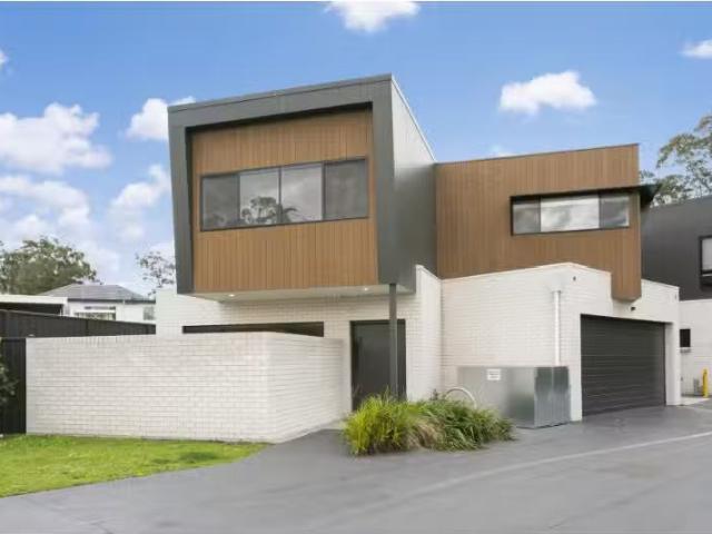1/3 Brook Street, Dapto Townhouse for rent Listed by Jake Mck.