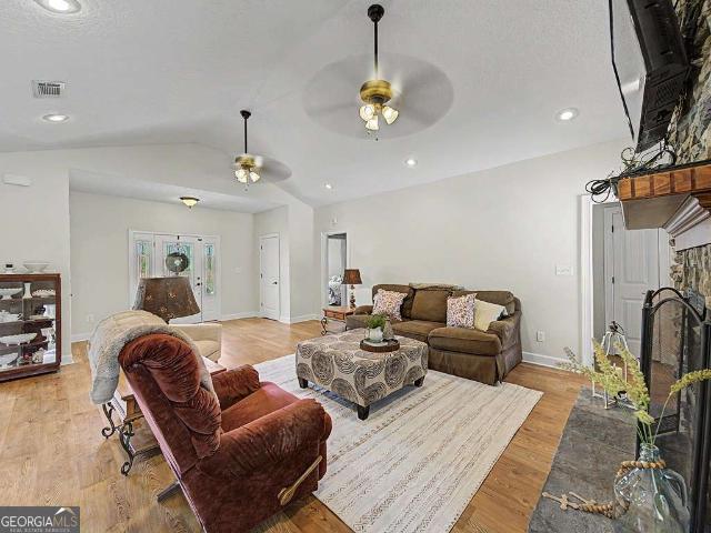 13 Branch Drive