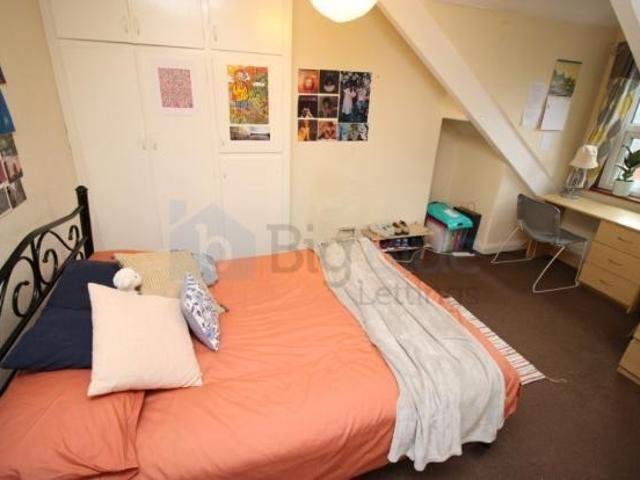 13 Brudenell Street, Leeds LS6 4 bed terraced house to rent £1,976 pcm £456 pw