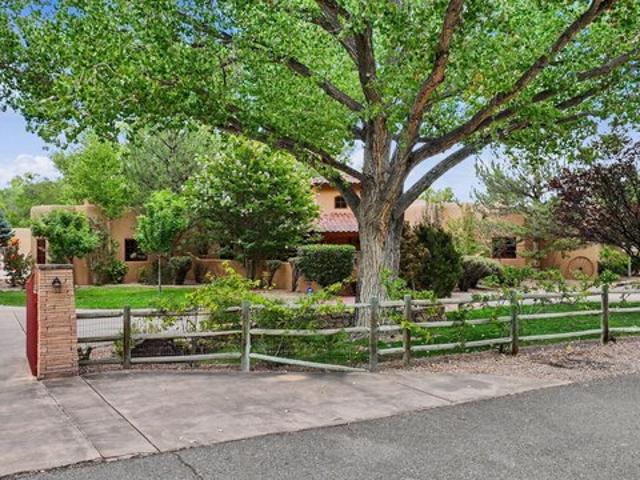 13 Camino De Las Brisas, Corrales, NM 87048
