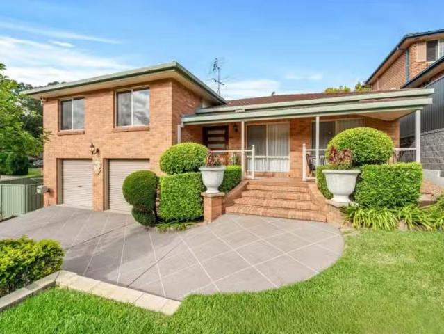 13 Candlebark Way, New Lambton Heights House for rent Listed.