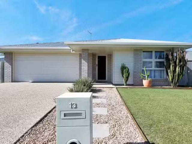 13 Caley Terrace, Rural View, QLD 4740