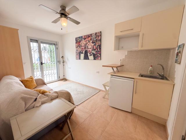 & 13 Casa unifamiliar de 209 m², situada en una parcela de 8. 209m² Olivella