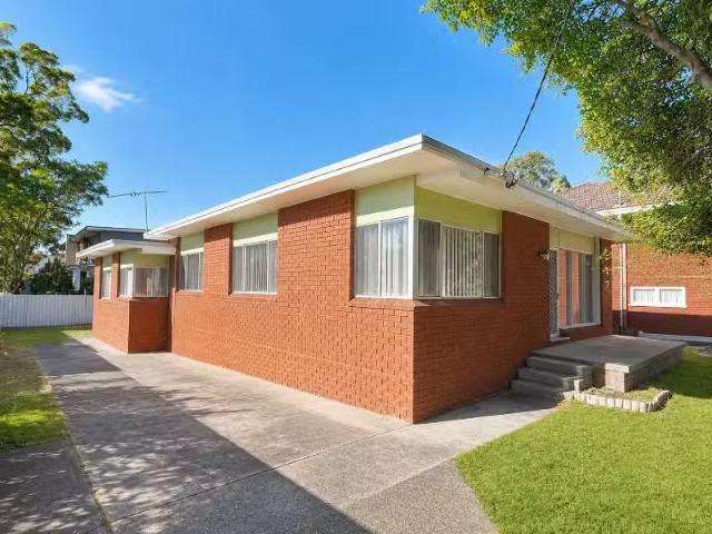 1/3 Cassian Street, Keiraville Apartment for rent Listed by E.