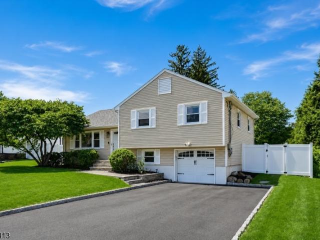 13 Cedar St