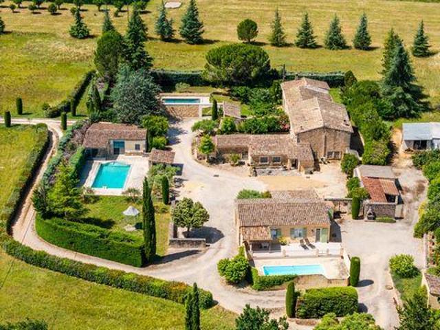 13 chambres, Bonnieux Provence 84480 103384361