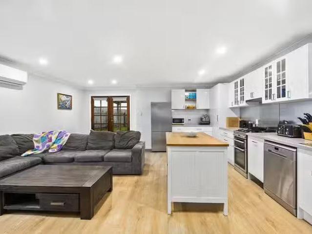 13 Cherry Tree Close, Moss Vale, NSW 2577