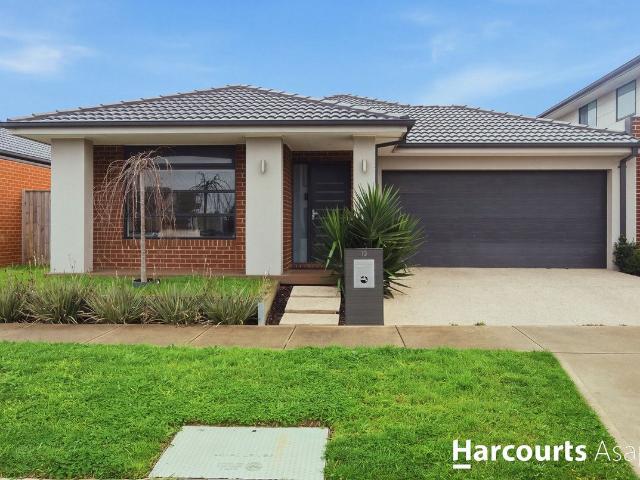 13 Chittagong Drive, Clyde North, VIC 3978