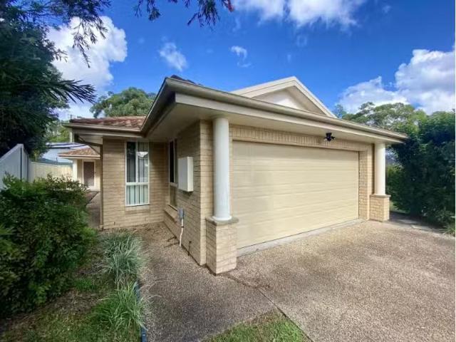 13 Corella Close, SALAMANDER BAY House for rent Listed by Deo.