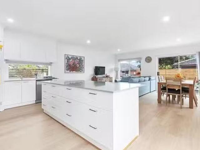 13 Clarkes Road, Lakes Entrance, VIC 3909