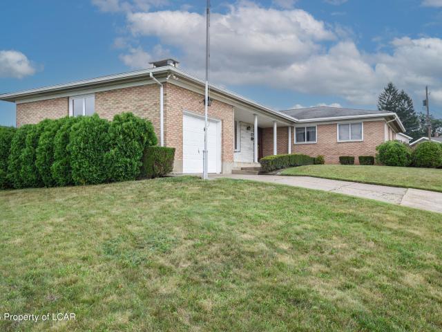 13 Crescent Drive
