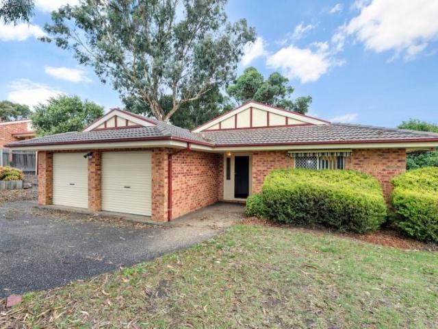 13 Darmody Place, Jerrabomberra