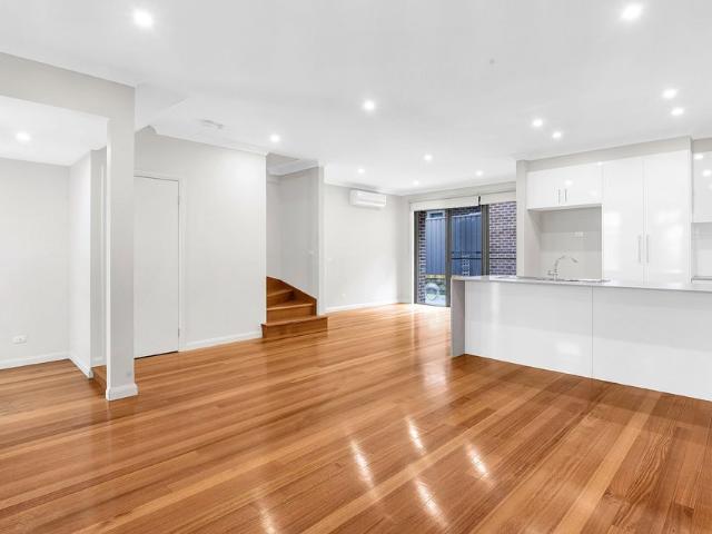 13 Dermot Street, Preston VIC 3072