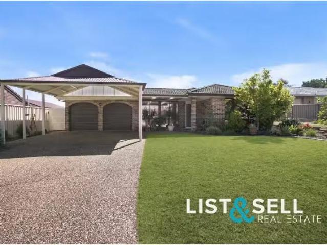 13 Diamontina Avenue, Kearns House for rent Listed by Your Pr.