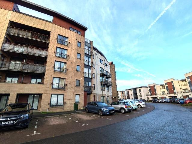 13 East Pilton Farm Crescent, City of Edinburgh, EH5 2GH, United Kingdom | 3 bed apartment for rent #134170156 | Rentberry