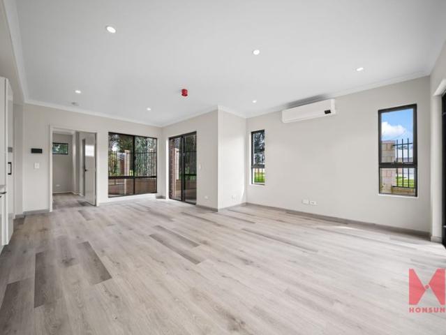 1/3 Edward Street, Queens Park WA 6107