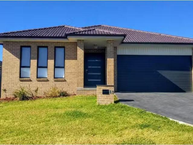 13 Explorer Street, Gregory Hills House for rent Listed by C2.