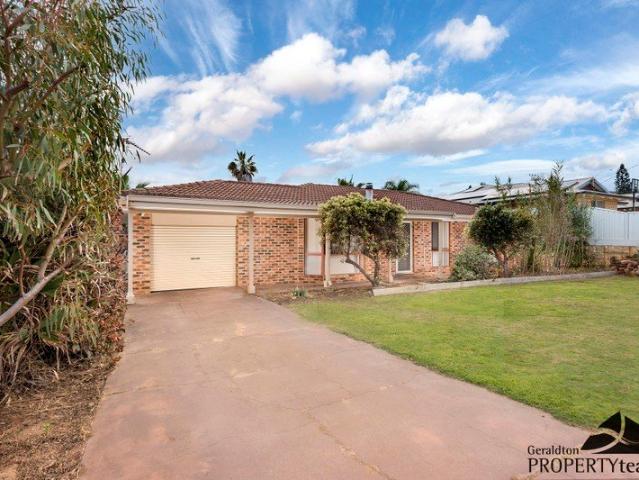 13 Falmouth Close Your Next Home Awaits!