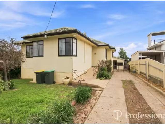 13 Fernleigh Road, Turvey Park House for rent Listed by Imoge.