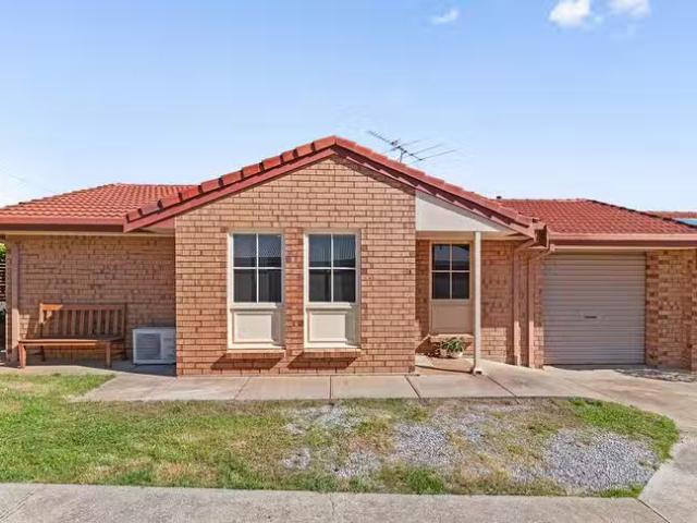 1/3 First Street, Hallett Cove, SA 5158