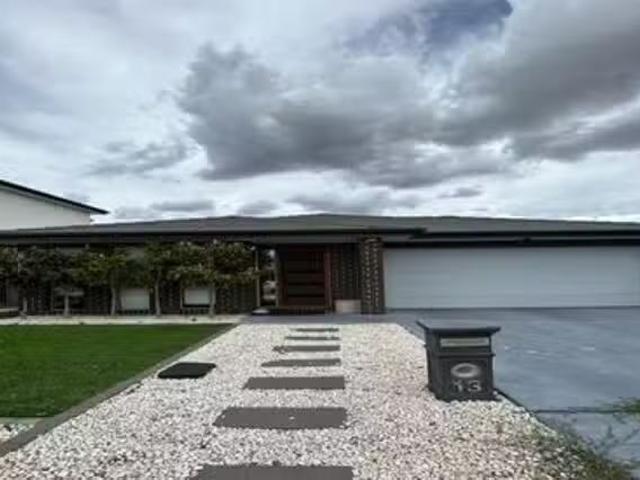 13 Galaxias Street, Throsby, ACT 2914