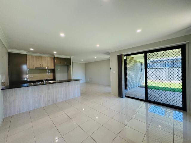 1/3 Greaves CloseArmidale NSW 2350, Australia