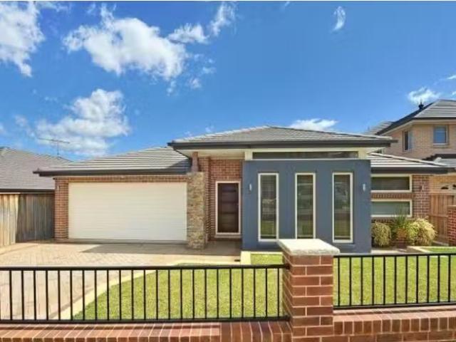 13 Hadley Circuit, Beaumont Hills House for rent Listed by Ja.