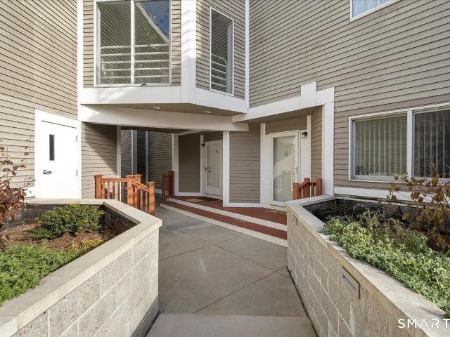 13 Harbour Close, Unit 13, New Haven, CT 06519 | MLS #24164