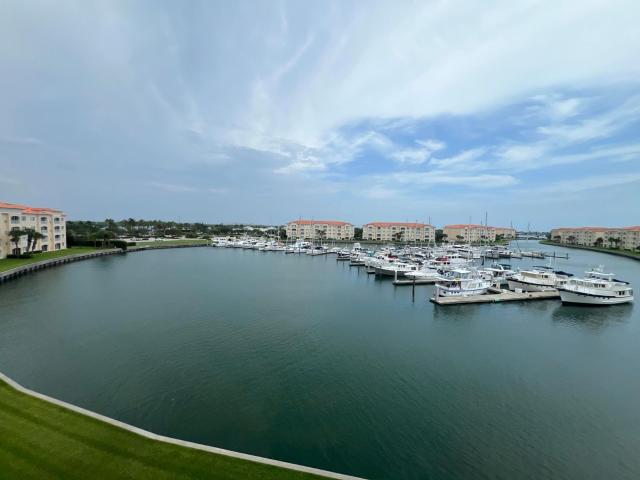 13 Harbour Isles Drive W, PH02, Fort Pierce, US, FL