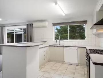 Lara, Greater Geelong, Victoria - Garden