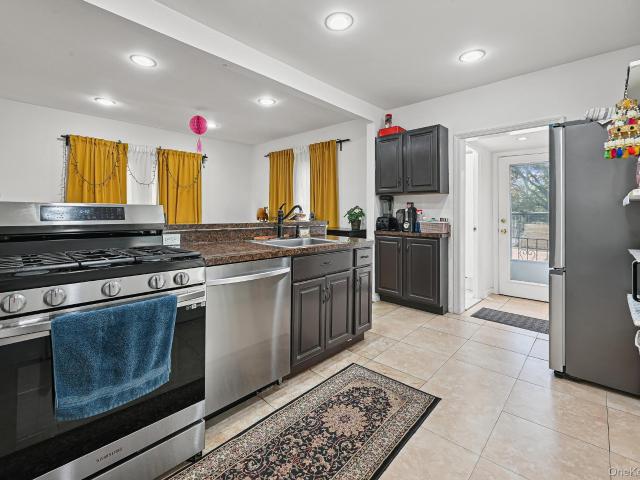 13 Herbert Ave, Port Washington, NY 11050 | MLS #952870