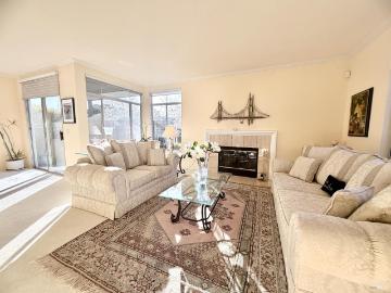 13 Heron Ct, San Rafael, CA 94901 | MLS #326018