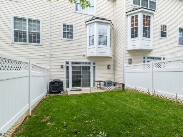 13 Hope St