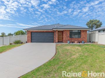13 Hovea Court, Dubbo NSW 2830 House For Rent | Domain