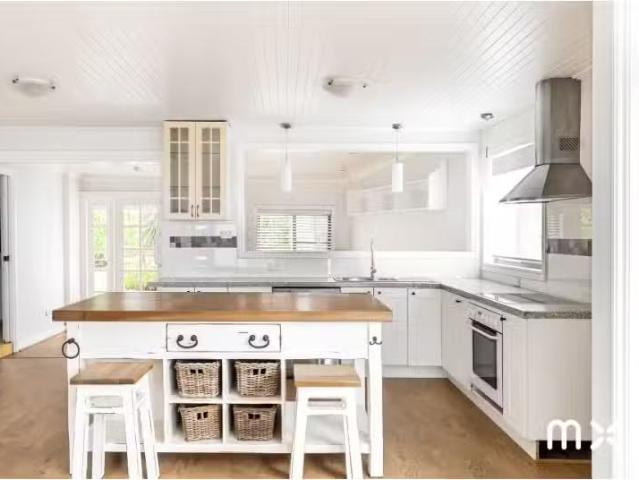 13 John Street, Towradgi House for rent Listed by Mia Atkinso.