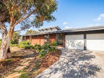13 Kiama Avenue, WEST LAKES SHORE, SA 5020