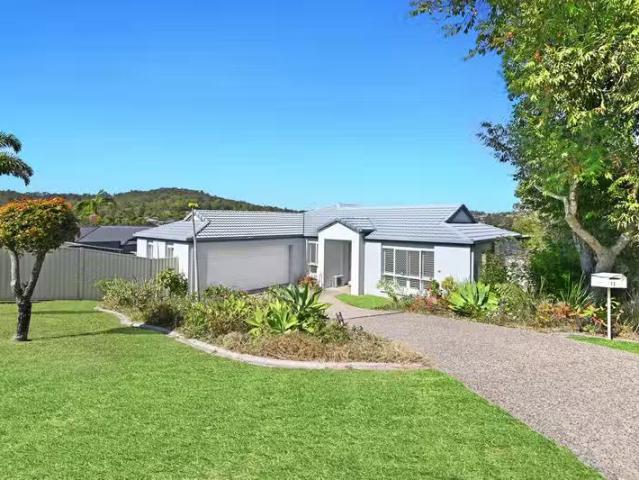 13 Kite Circuit, ARUNDEL, QLD 4214 House for Rent