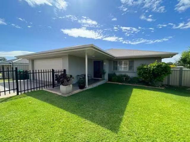 13 Koala Street, Parkes, NSW 2870