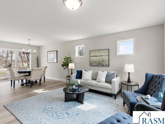 13 Kodiak Court