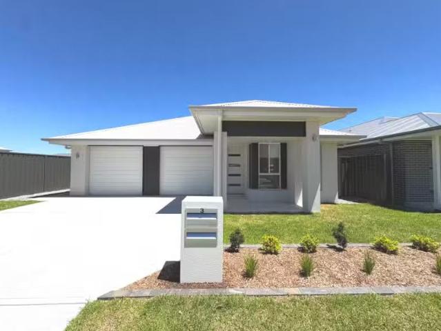 1/3 Lancewood Street, MEDOWIE House for rent Listed by Renee.