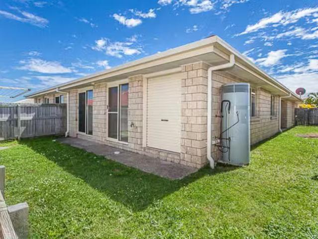 1/3 Lady Bowen Parade, Rothwell, QLD 4022