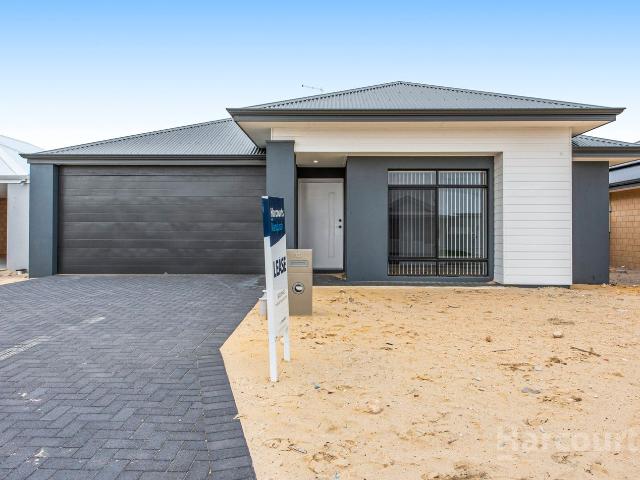 13 Larcom Road, LAKELANDS, WA 6180