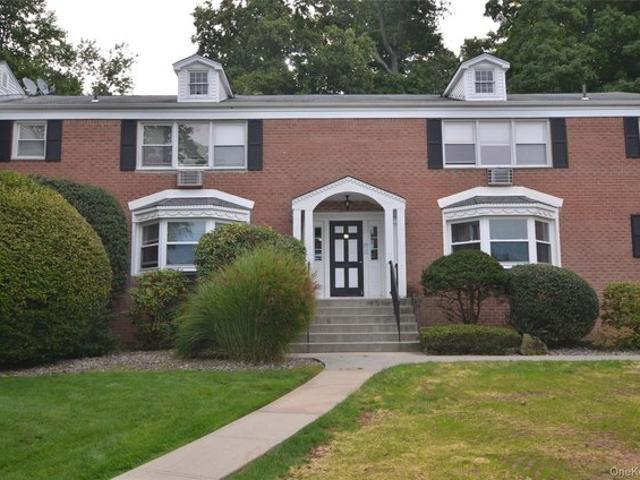 13 Lenox Ct Apt 911, Suffern, NY 10901